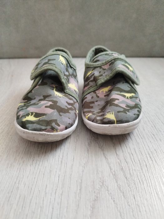 Vând încălțăminte băiat