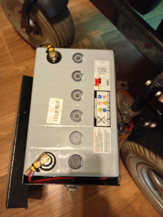 Cărucior Handicap Electric