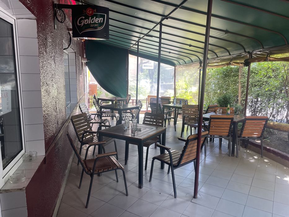 Vand Spatiu Comercial zona Spital