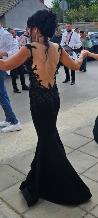 Уникално красива