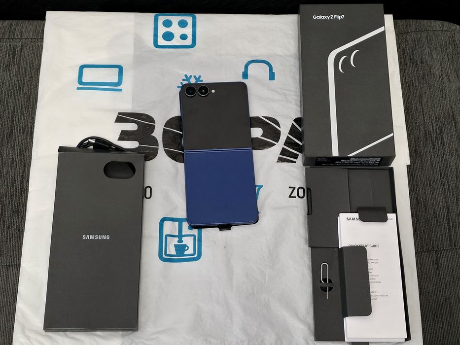 КАТО НОВ 256GB Samsung Z Flip 7 Зора Гаранция 2027г. Blue / Син