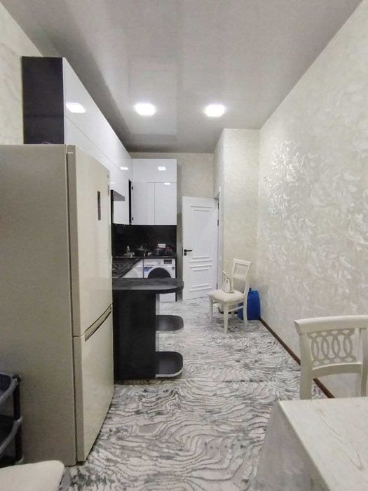 Сдается 3х комнатная квартира ор.р сахарная больница Анорбанк 300 у.е