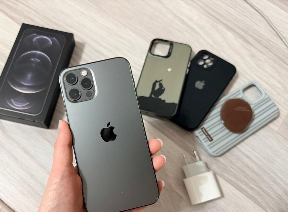 Iphone 12 pro в идеальном состоянии