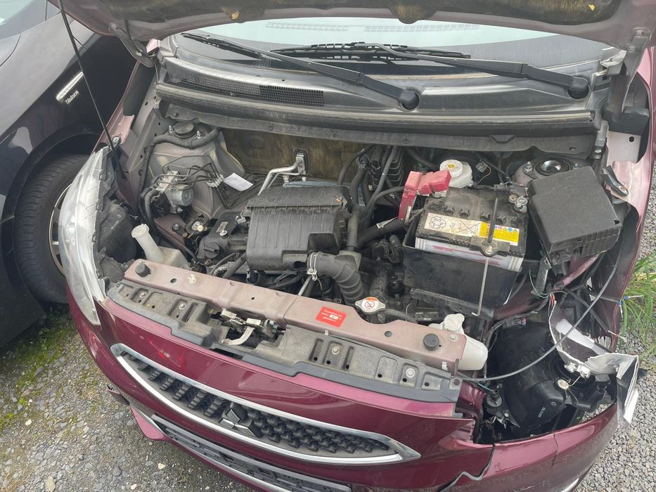 Митсубиши спеис стар