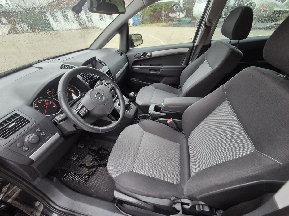 Opel Zafira 1.7 diesel / 7 Locuri / 2011 / EURO 5