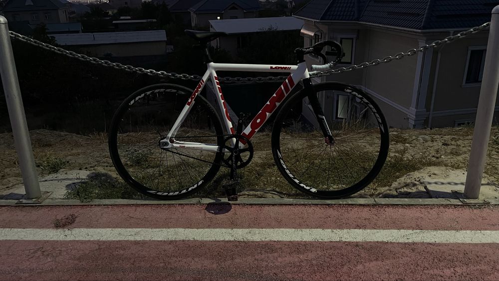 Fixed gear LOW//