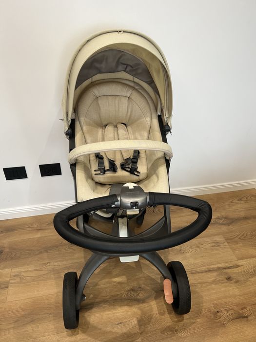Cărucior Stokke V5 3 în 1 + bază Isofix
