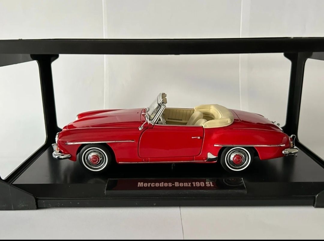 Модел Norev 1:18 Mercedes-Benz 190 SL 1957