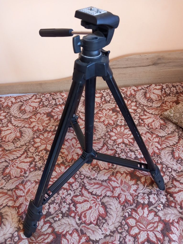 Триножник за фотоапарат