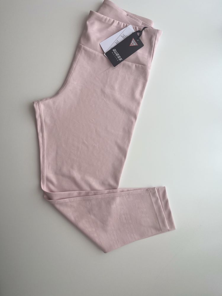Дамски спортен клин Guess