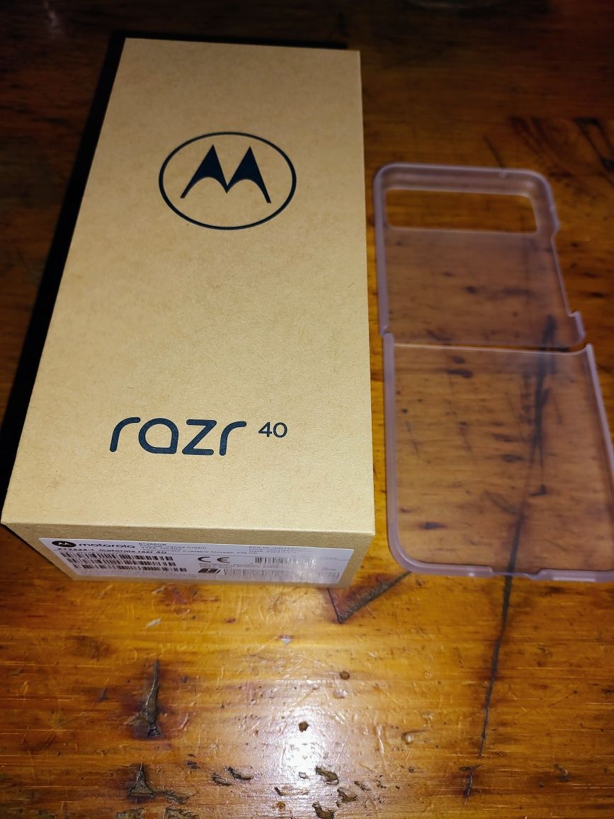 motorola RAZR 40