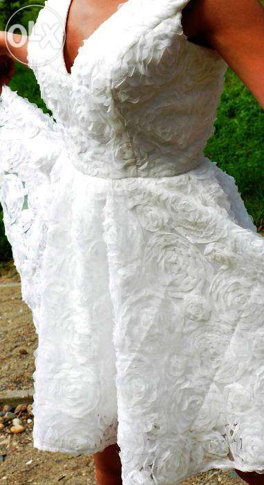 Rochie mireasa scurta