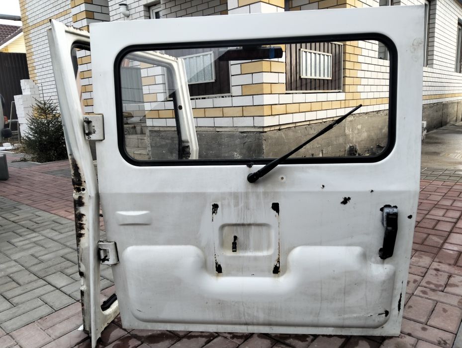 Дверь задний на уаз хантер