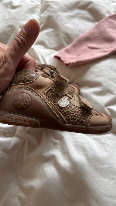 Ботуши Nike,обувки Biomechanics,Рок ля Mayoral