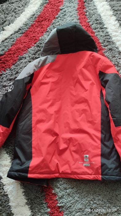 Продам зимняя куртка.