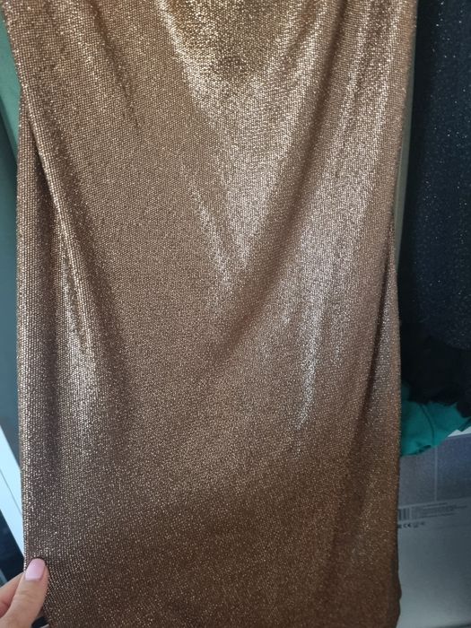 Чисто нови златни BSB рокли с етикети