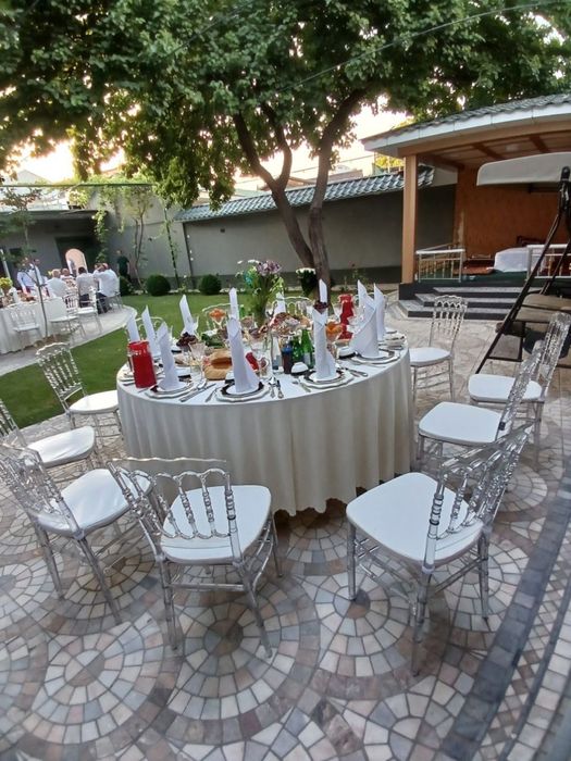 Prokat stul Prazrachni