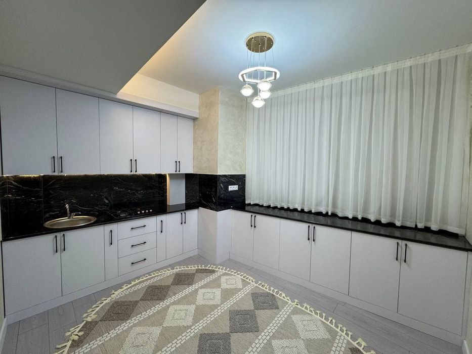 Срочно придётся квартира 3 комнатная  Ор-р: Областная больница 65000$