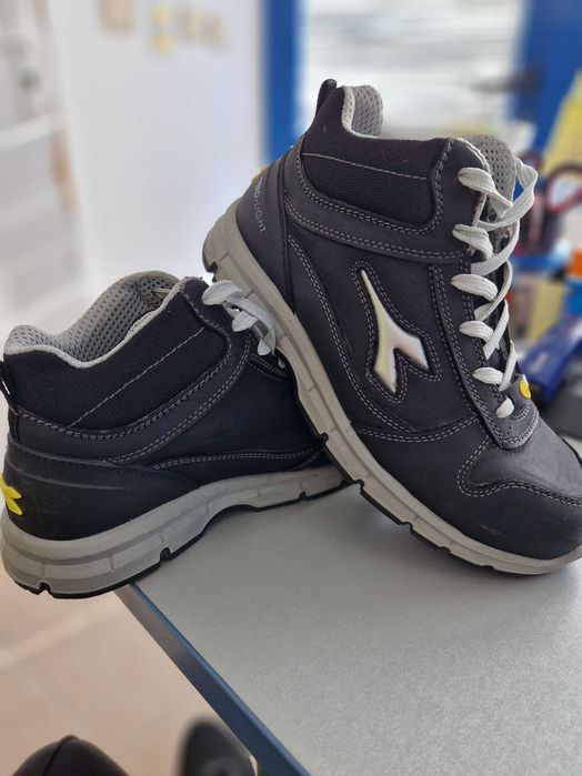 Дамски работни обувки Diadora