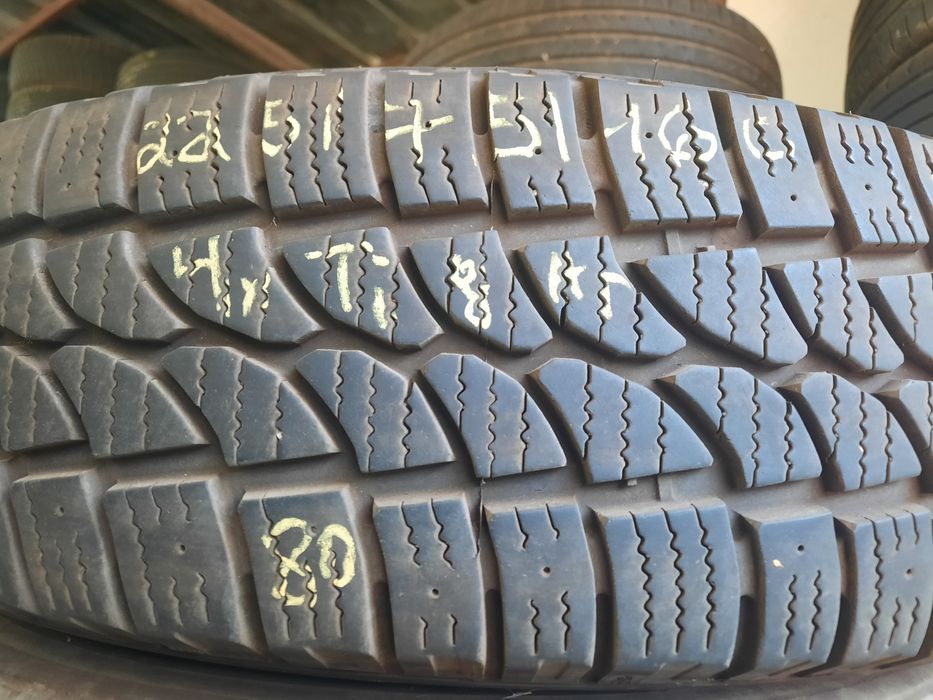 225/75/16С дот-4523,4бр.Бусови Зимни Гуми