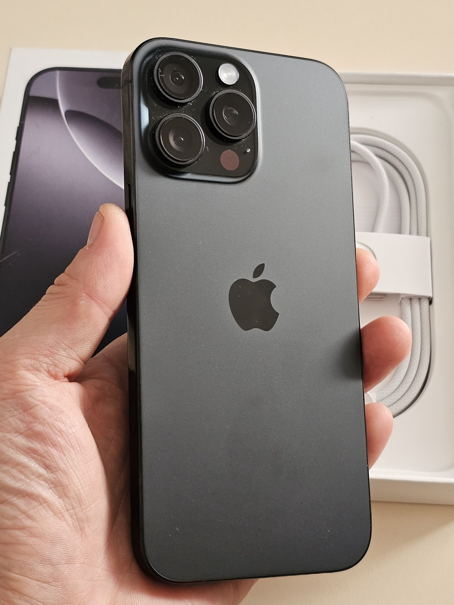 IPhone 16 Pro Max 256 gb akb 100 EAC