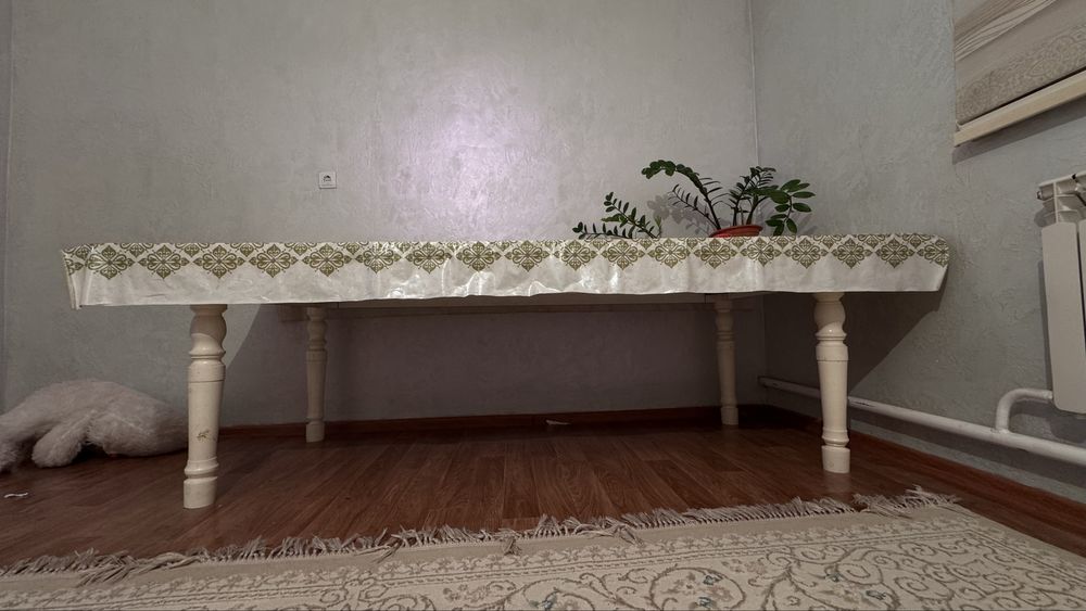 Стол гостевой размер 2,50*100 см