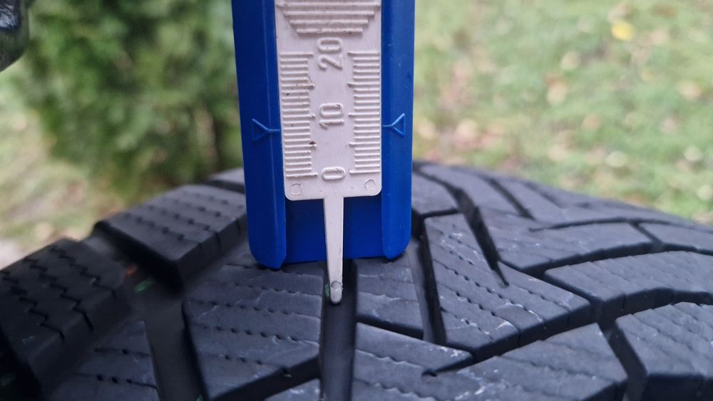 Anvelopa 225 50 R 17 Uniroyal