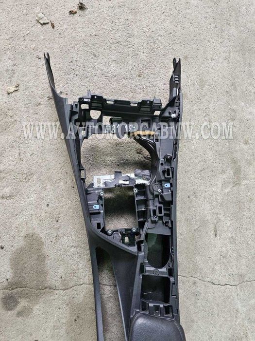 Бмв 3 Ф30 Ф31 Барче с подлакътник черен черно Bmw F30 F31