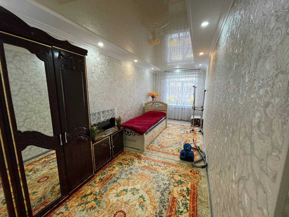 Срочно 2 хонали квартира сотилади №372