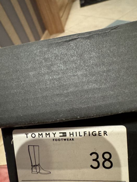 Оригинални TOMMY HILFIGER ботуши
