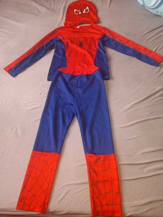 Costum tip spiderman