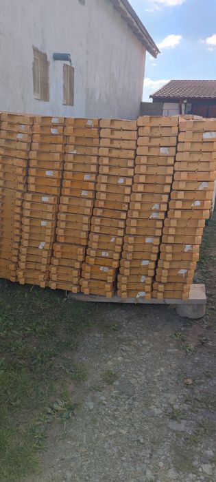 Schela,popi metálici si panouri model Spania