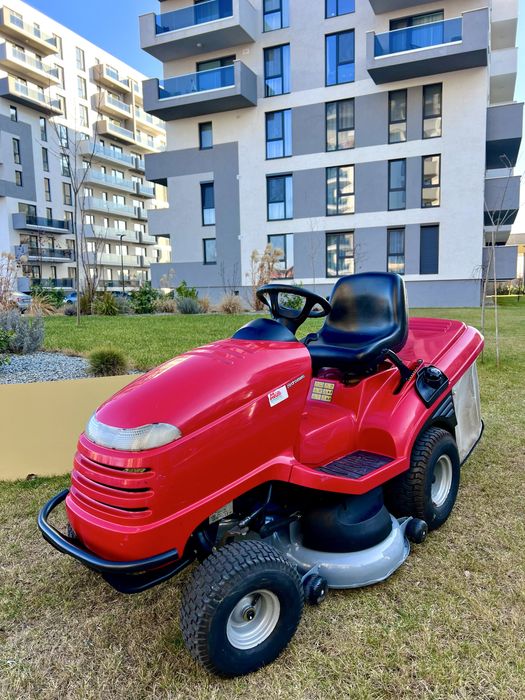 Tractoras de tuns iarba Honda V Twin Profesional Hydrostatic