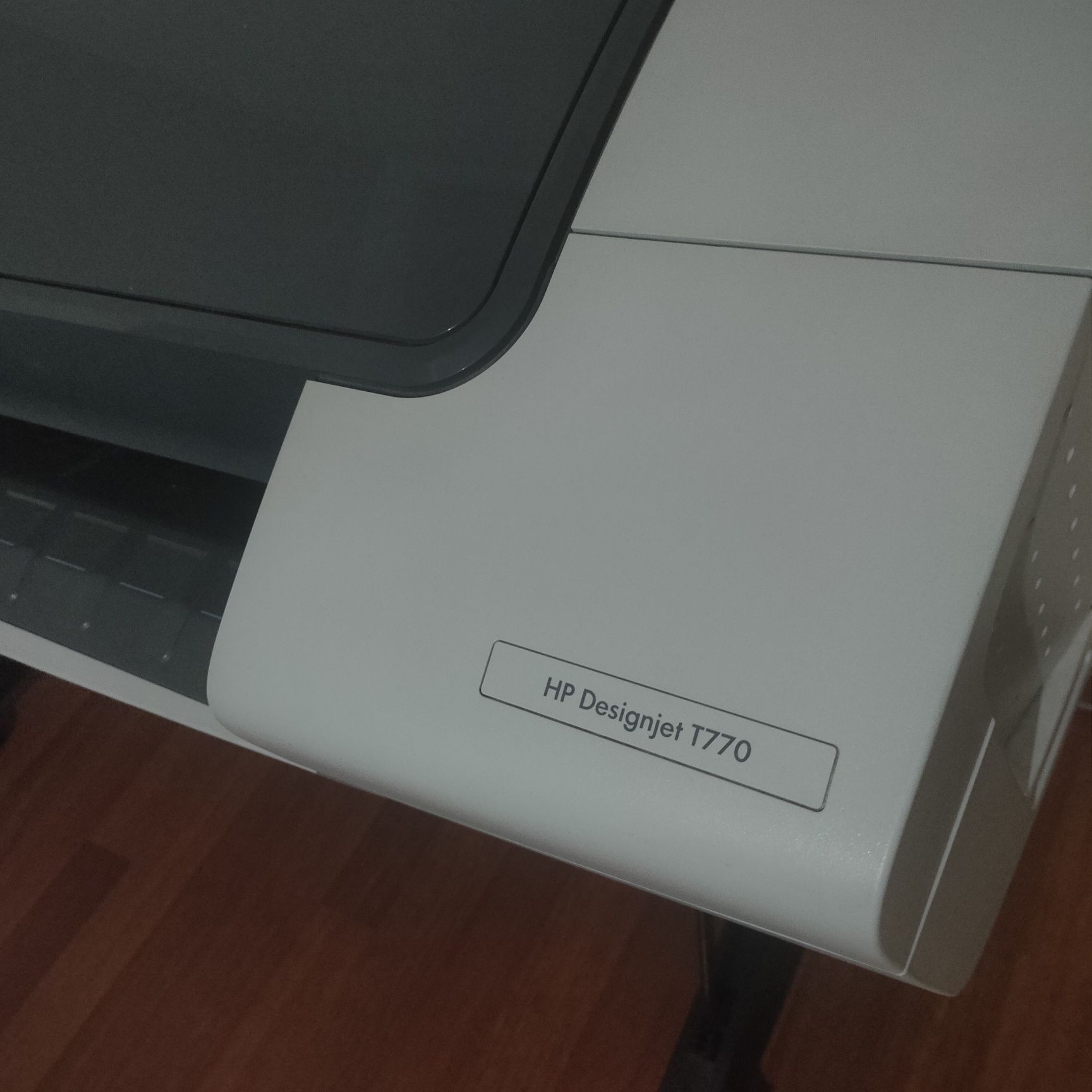 Плоттер HP Designjet T770