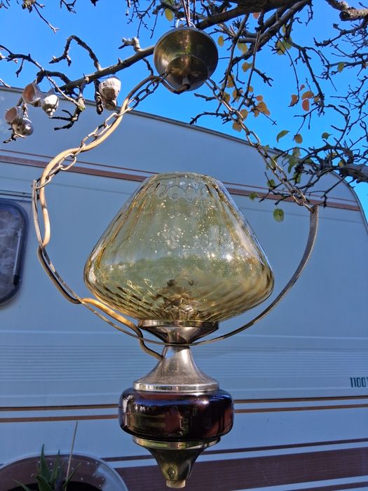 Стъклен старинен Полилей