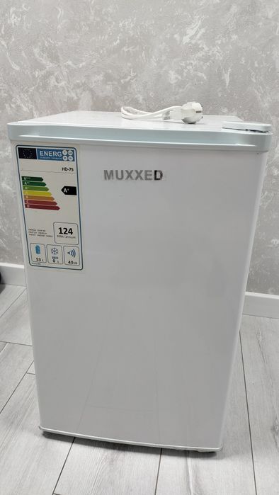 Продам маленький холодильник