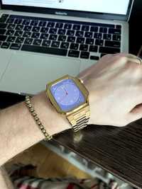 Часы Apple Watch 7/45мм c лимитированным чехлом Golden Concept
