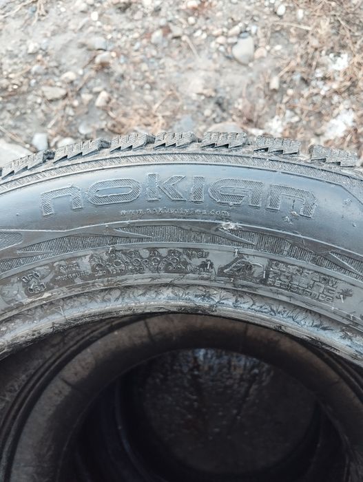 Зимние шины Nokian б/у