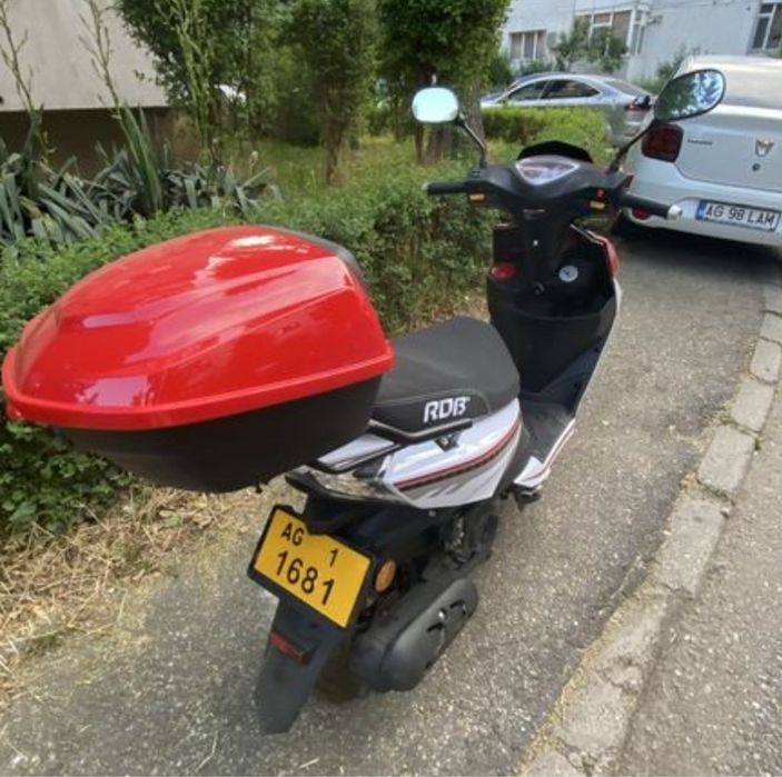 Scuter 50 cm 2021