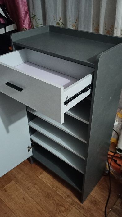 Новая обувница 15.000