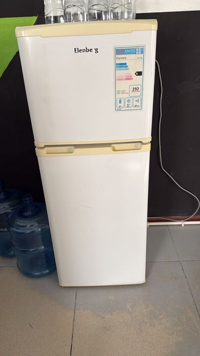 Холидильник продам срочно