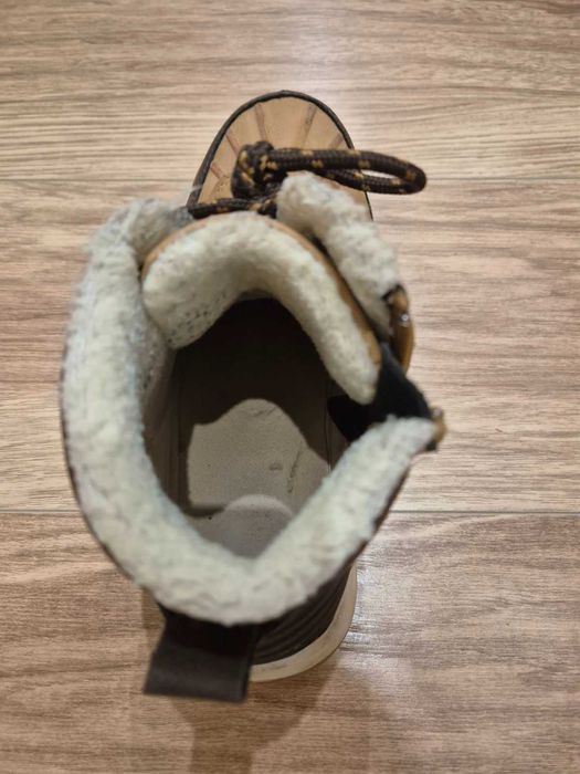 Зимни топли обувки. Номер 39