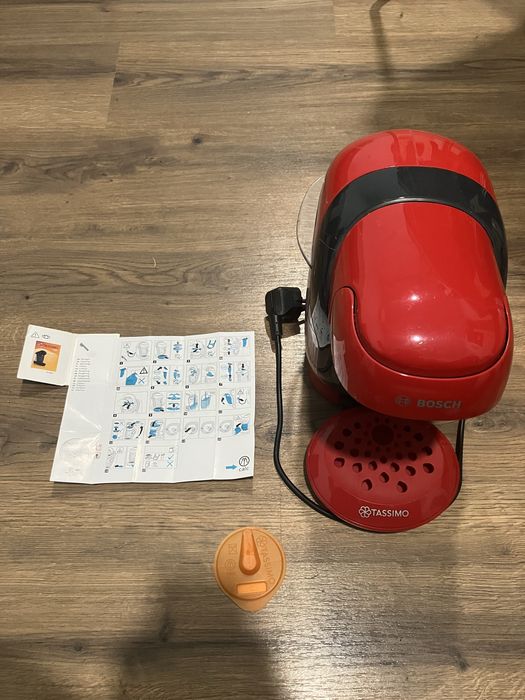 Кафе машина Bosch Tassimo + подарък капсули