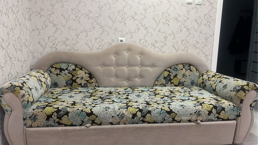 Отдам диван бесплатно Самовывоз