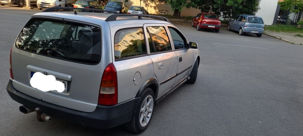 Opel astra an 2000