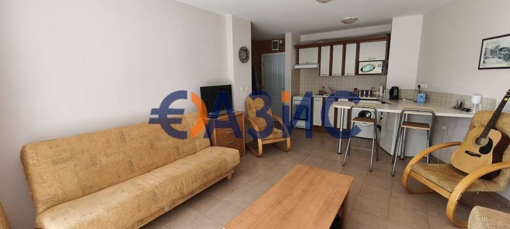 Апартамент с 1 спалня в комплекс Привилидж Форт, 72 кв.м., Елените,