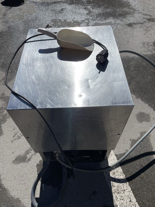 Ледогенератор Професионален Ice Cuber