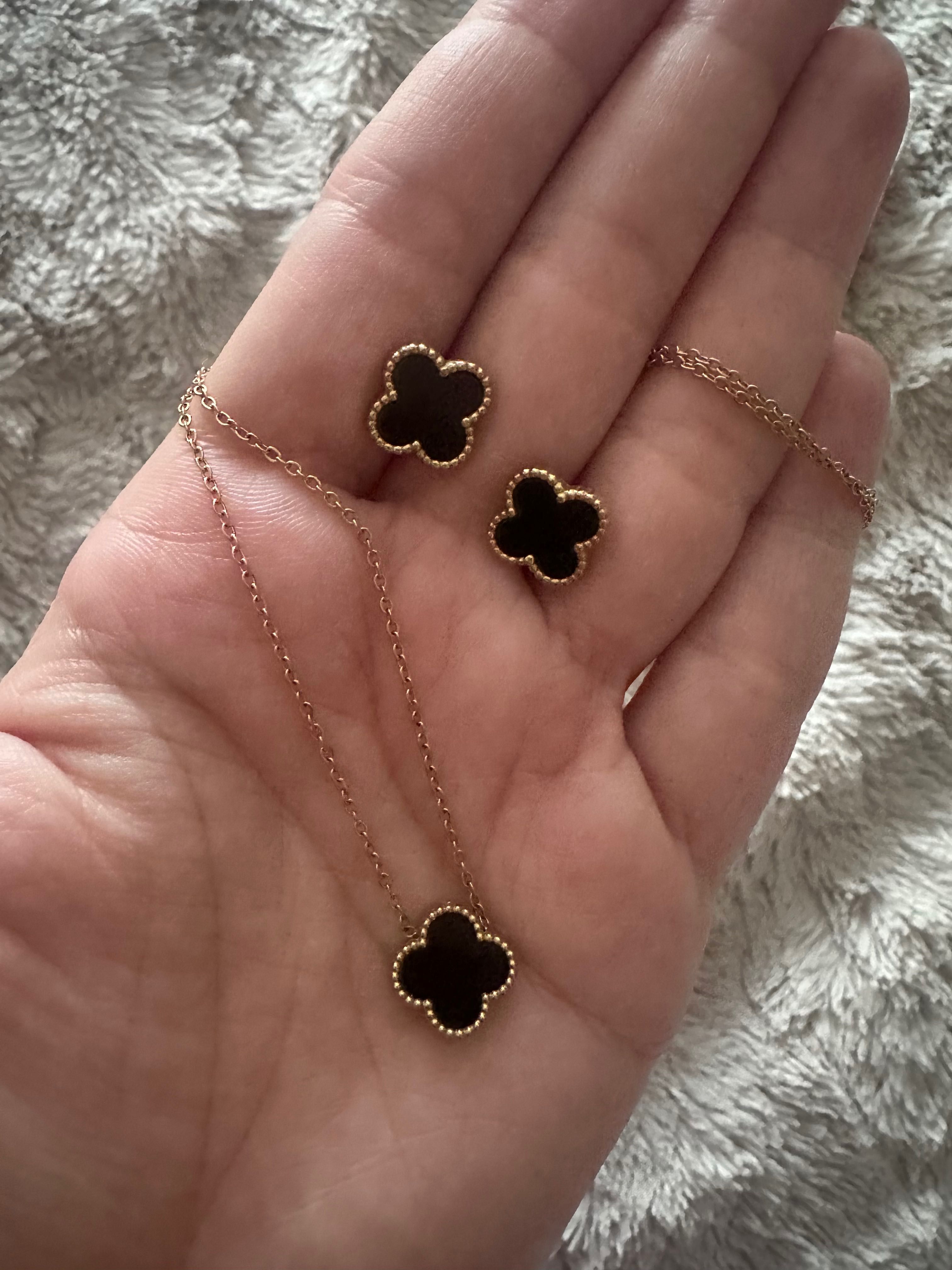 Колие двулицево и обеци по модеш на Van Cleef