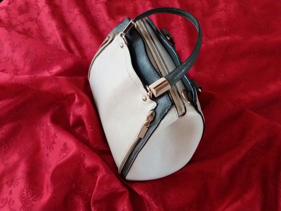 Geanta dama instare perfecta