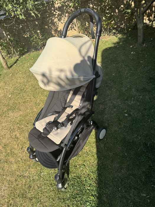 Carucior sport Yoyo babyzen 2, cadru negru, pachet culoare Taupe